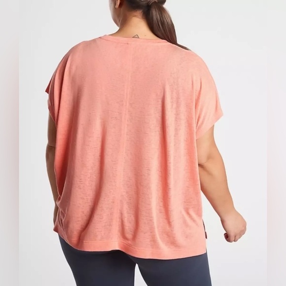 Athleta Women's Release Breezy Tee Shirt Short Sleeve Island Coral Size XL - Picture 3 of 7